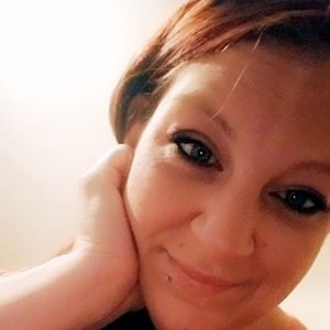 Meet your Posher, Caitlin